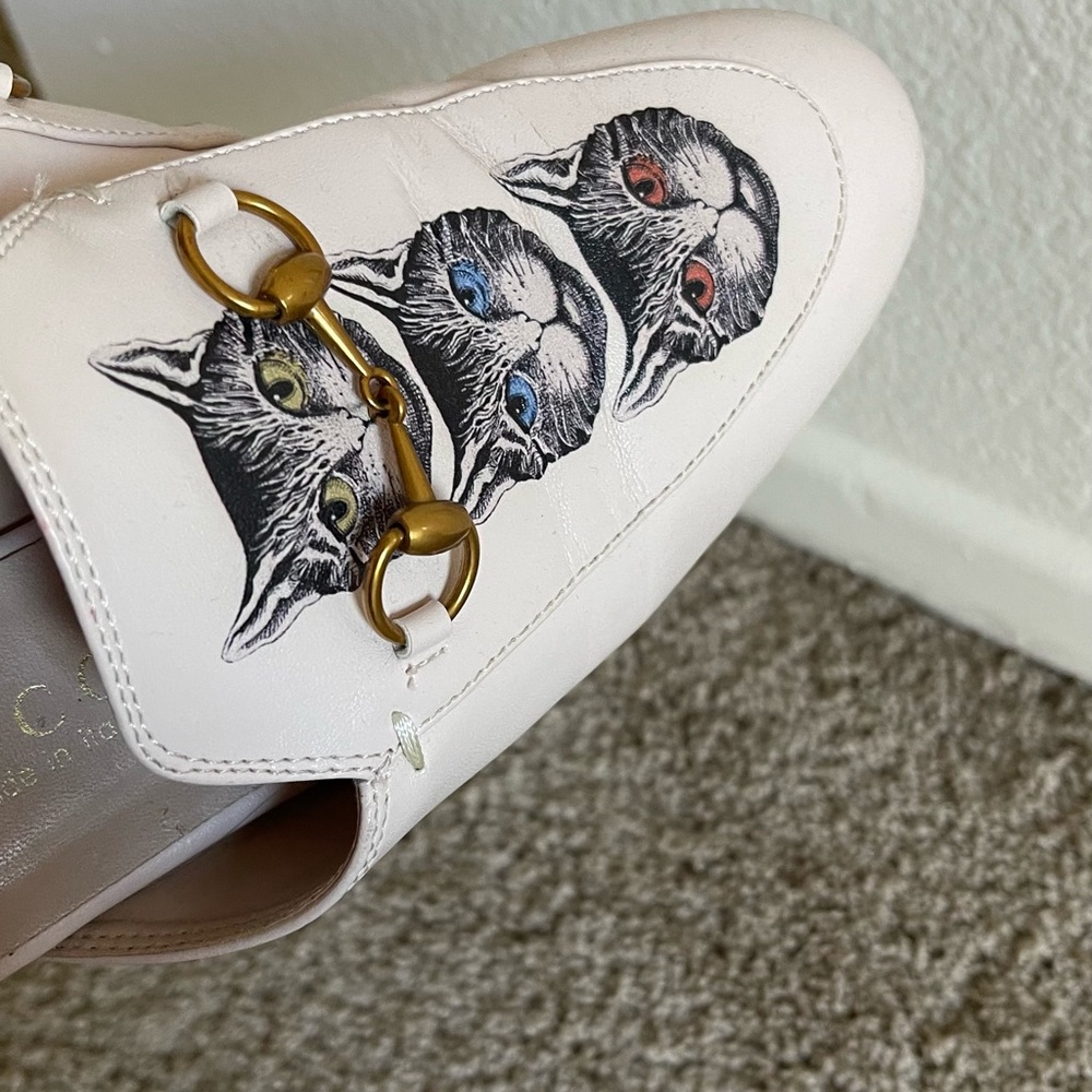 Mule shoes